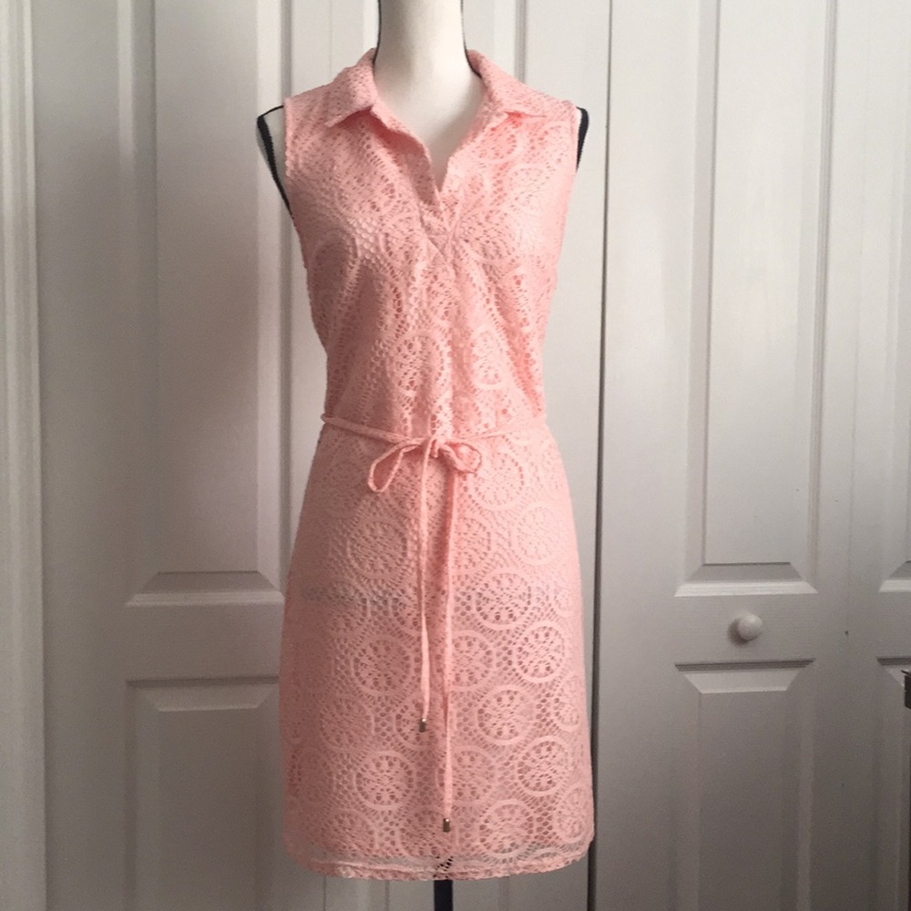 SLEEVELESS PEACH LACE DRESS